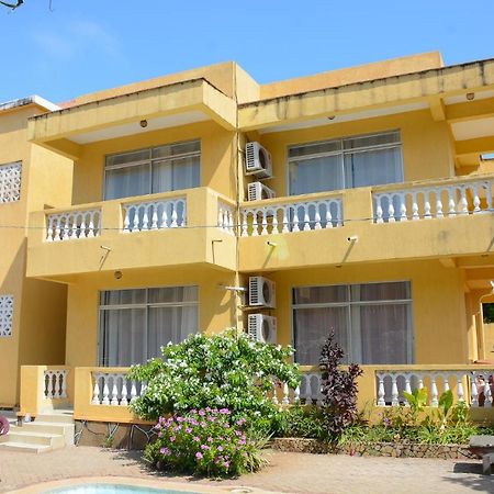 Pawenzi Serviced Apartments Mombasa Dış mekan fotoğraf